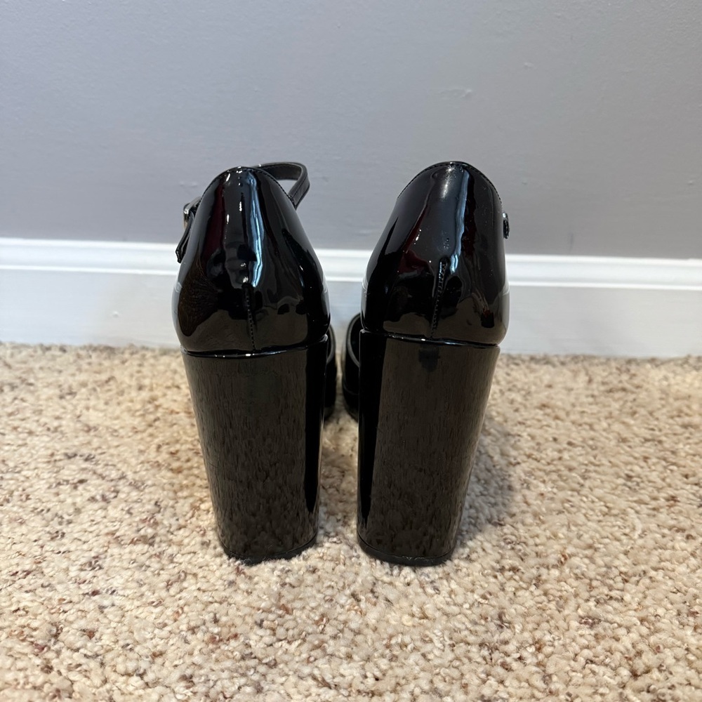 Madden Girl Black Patent Leather Pumps - Picture 3 of 4